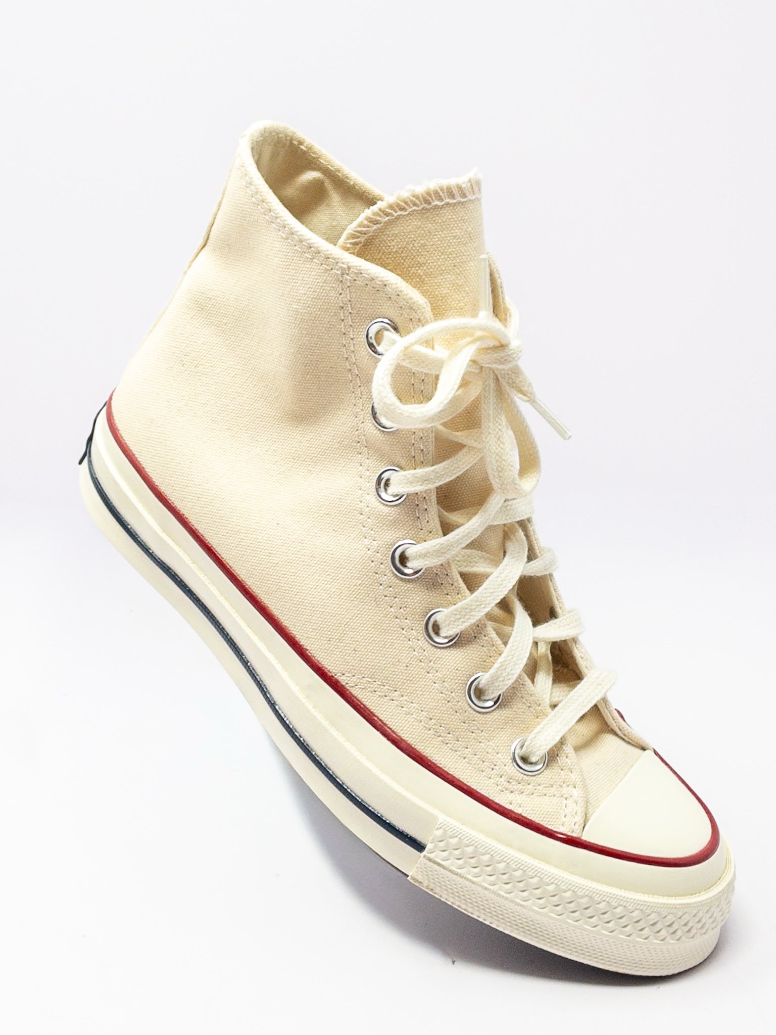 Converse Cream Tie Canvas 7 Sneakers