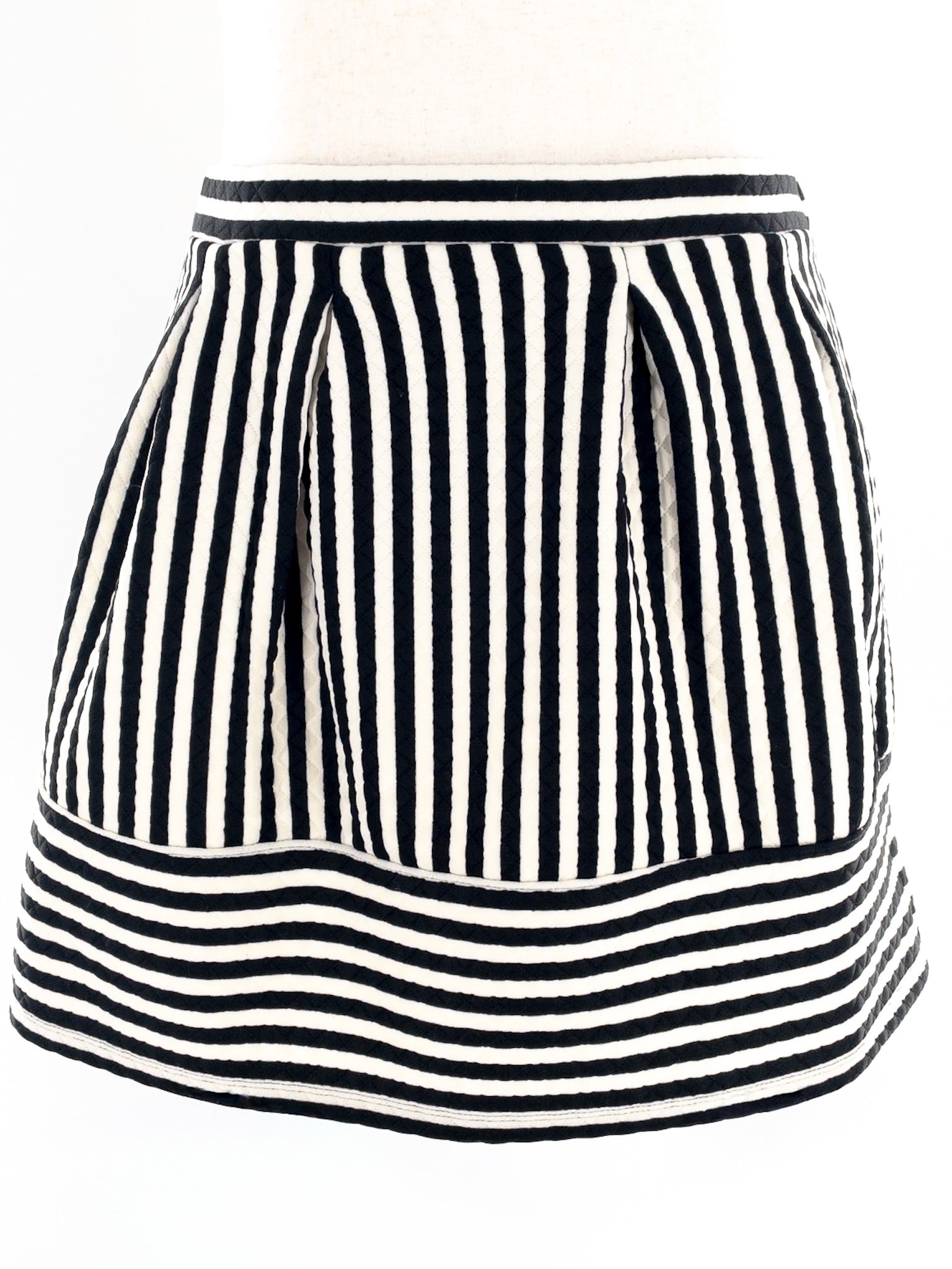 Exhilaration Black Cream Stripe Polyester Blend Size L Skirt