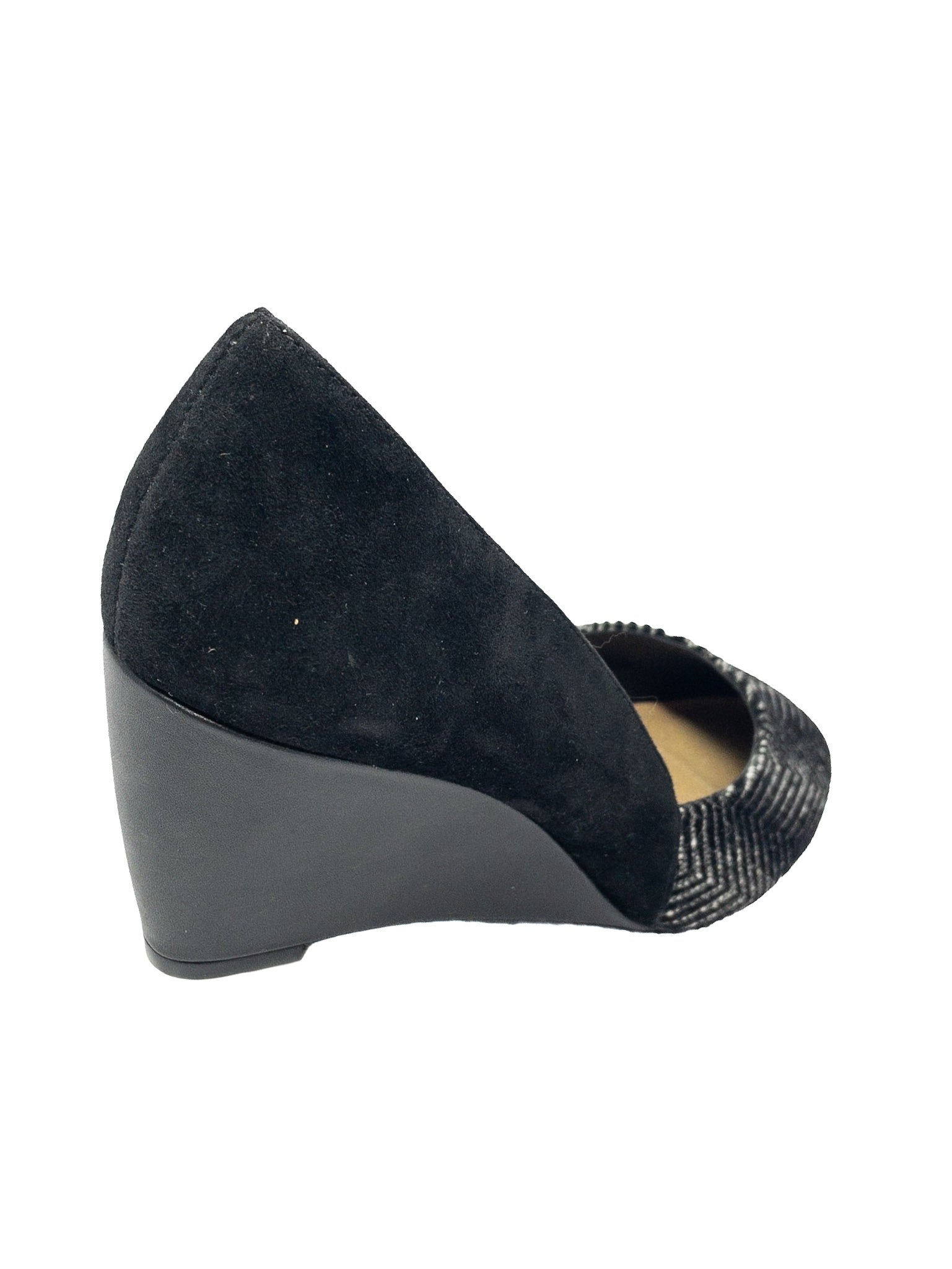 Tahari Black Gray Fabric 8 Pumps