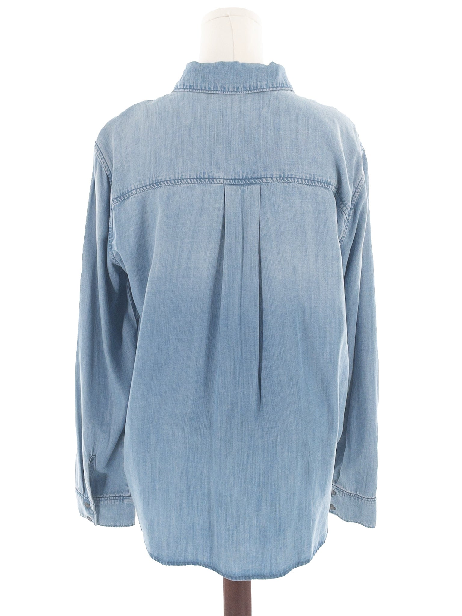 Cloth & Stone Blue Washed Chambray Button Down Size XL Blouse