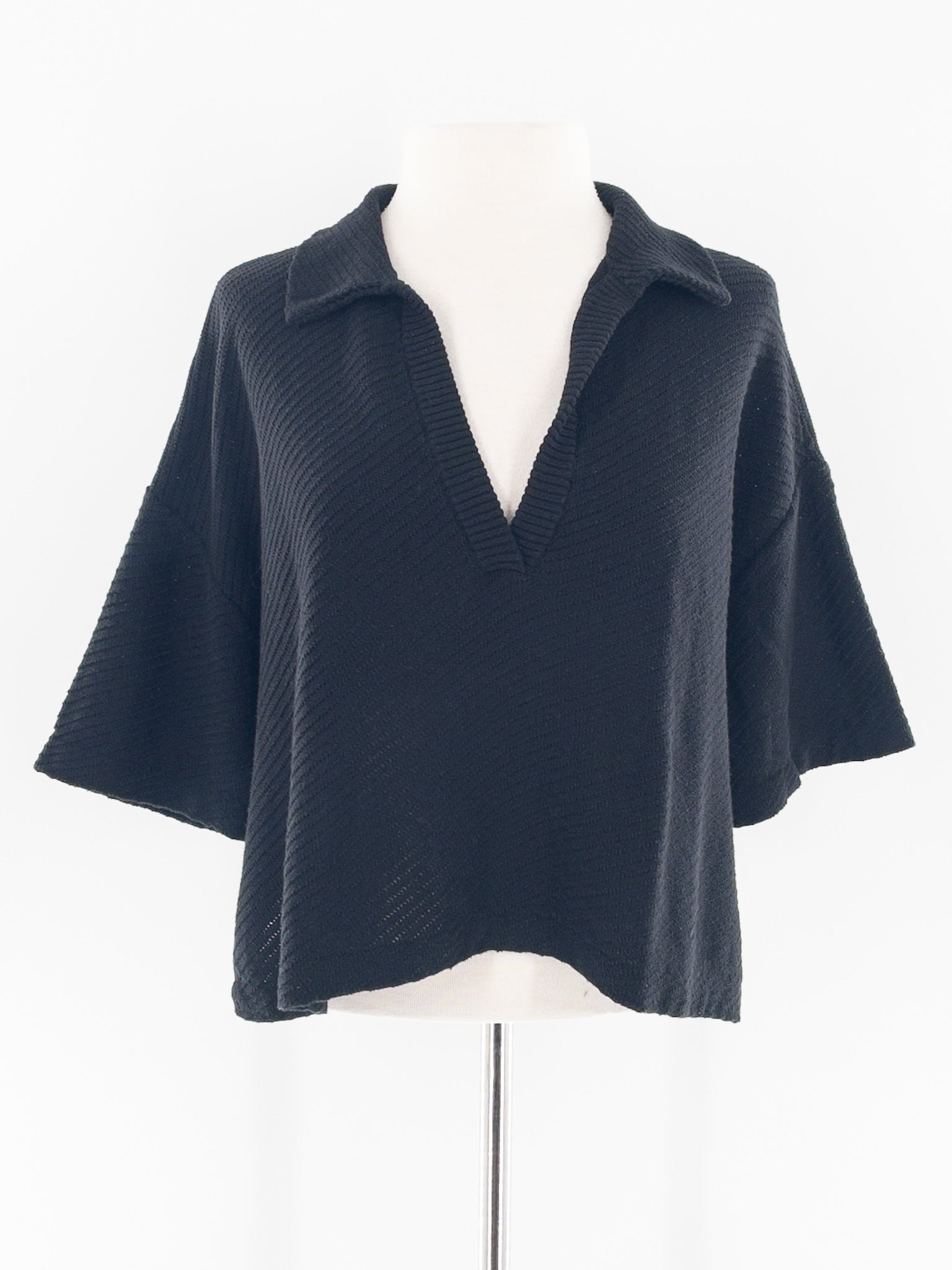 Tuckernuck Black Cropped Cotton Size S Sweaters