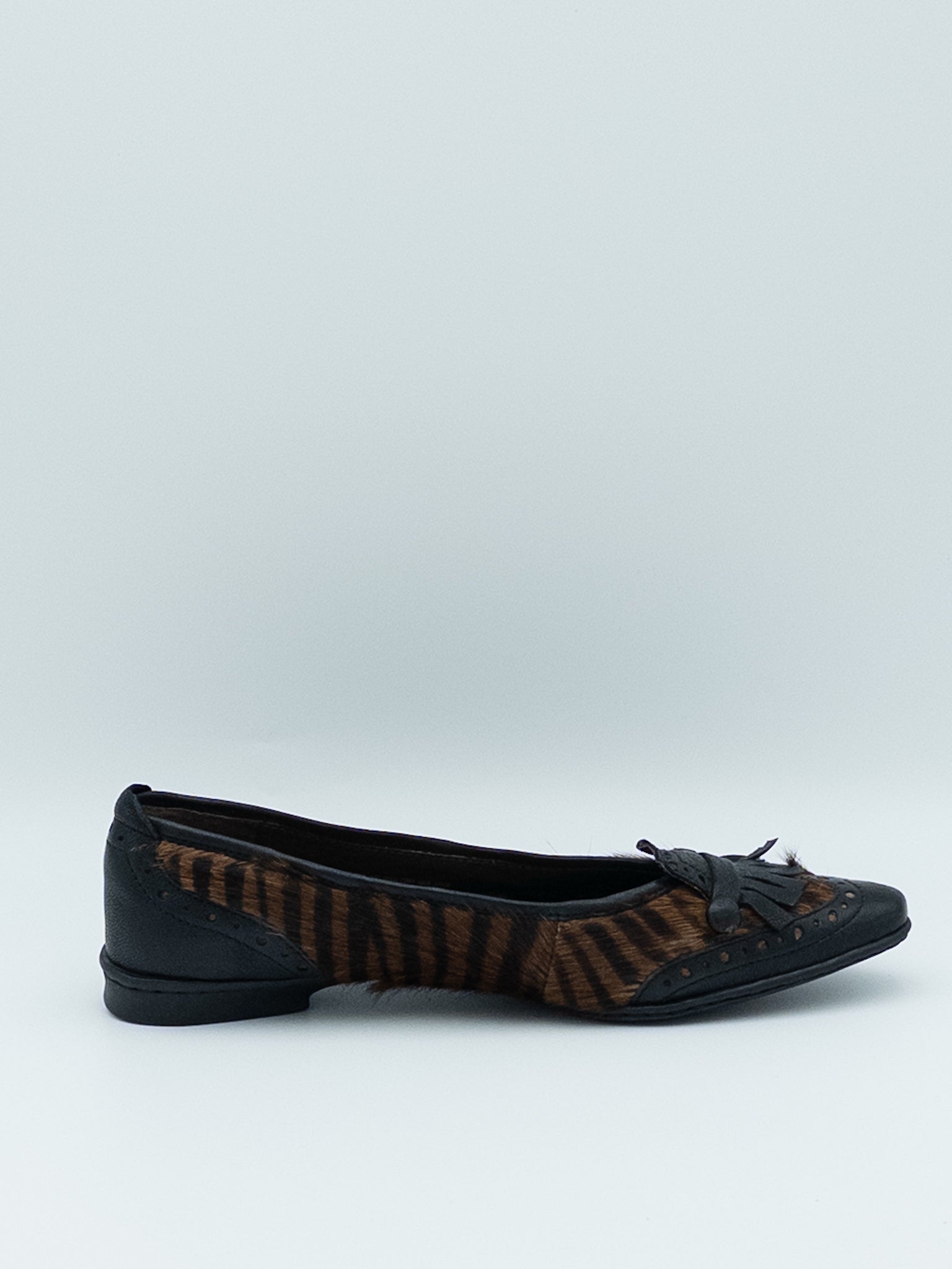 Born Brown Black Animal Print Fur 9 Flats