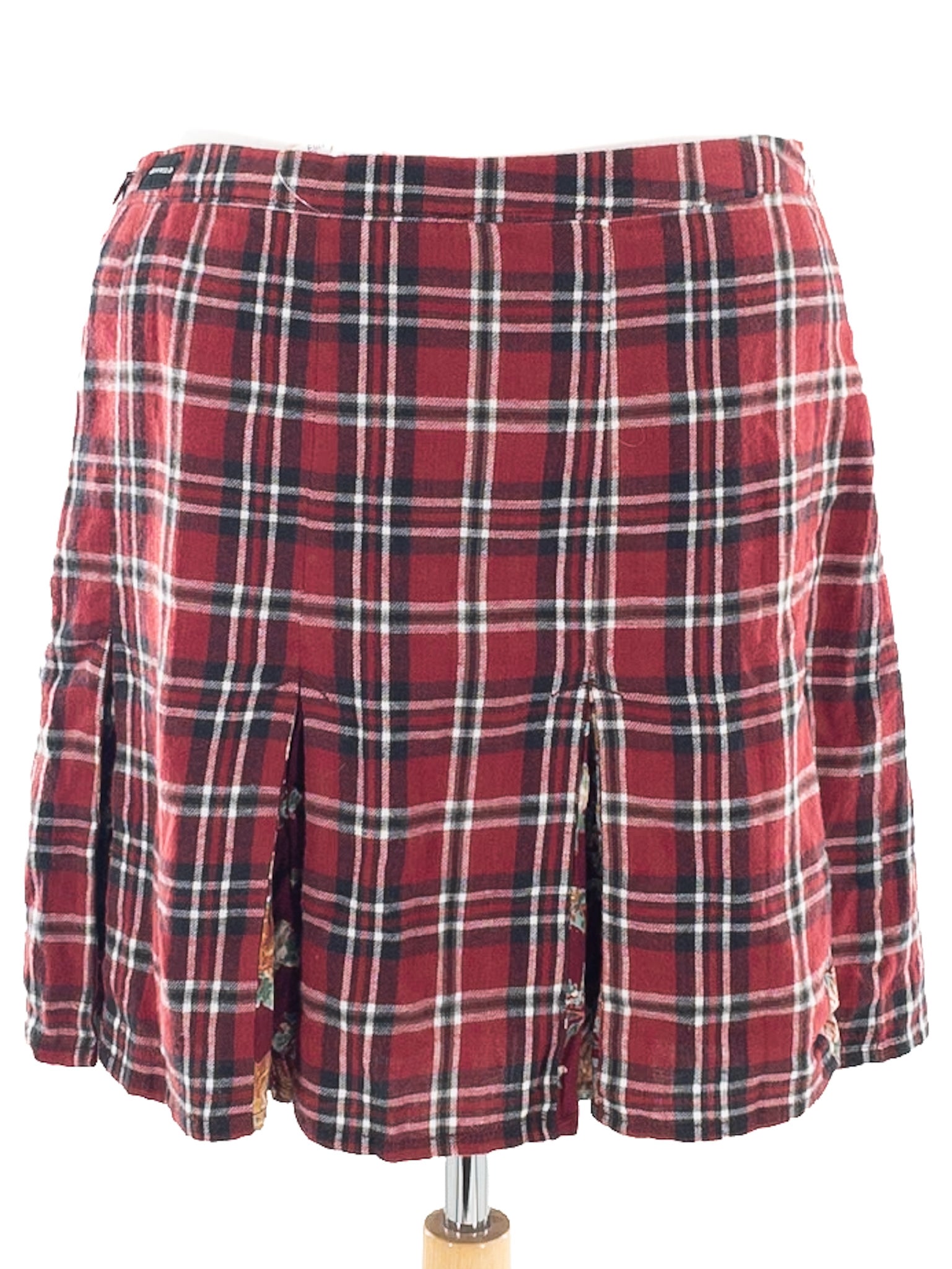Wildflower Maroon Plaid Flannel Size 6 Skirt
