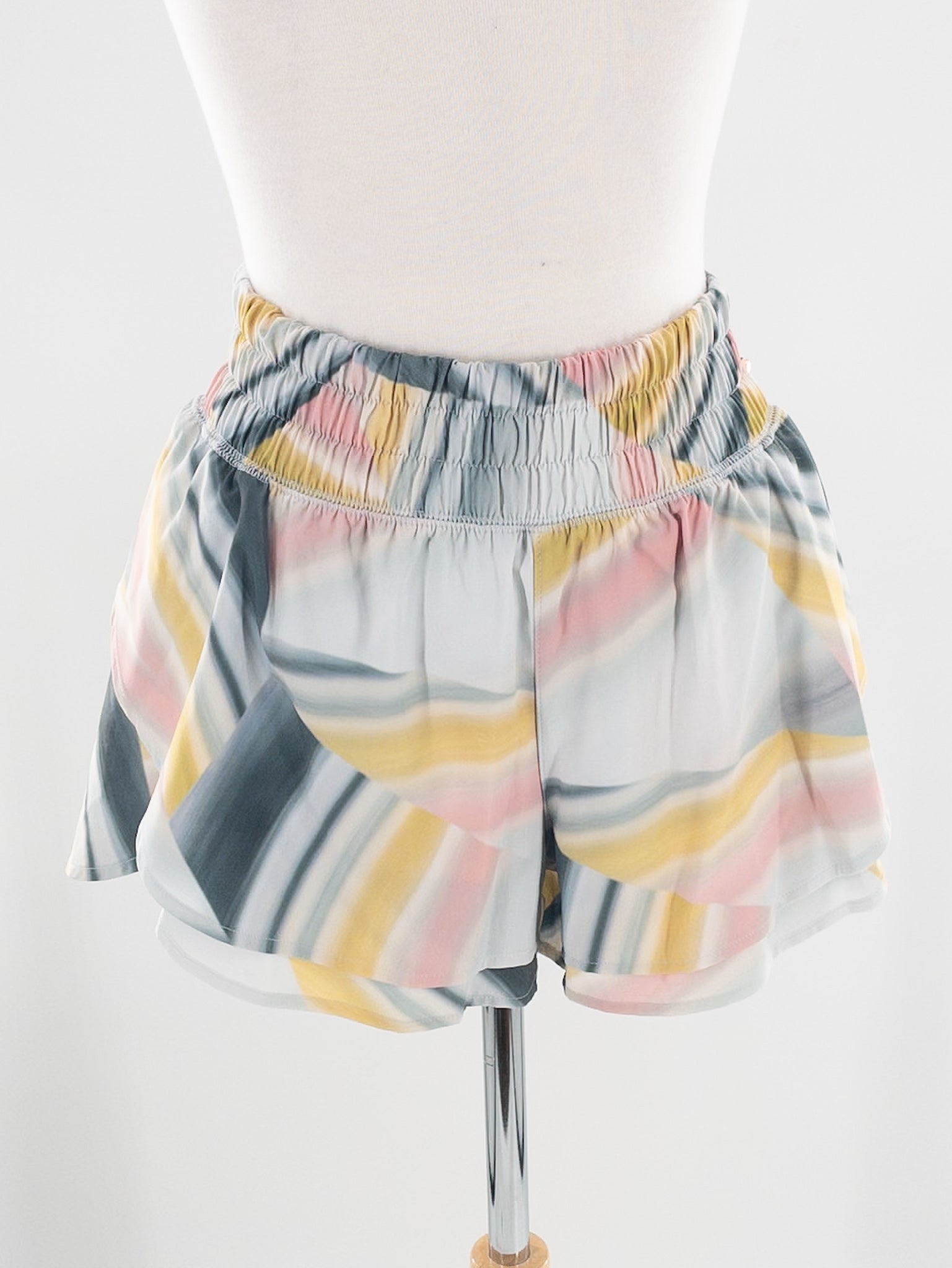 CALLA Multi-Color Print Nylon Blend Size XS Shorts/Active