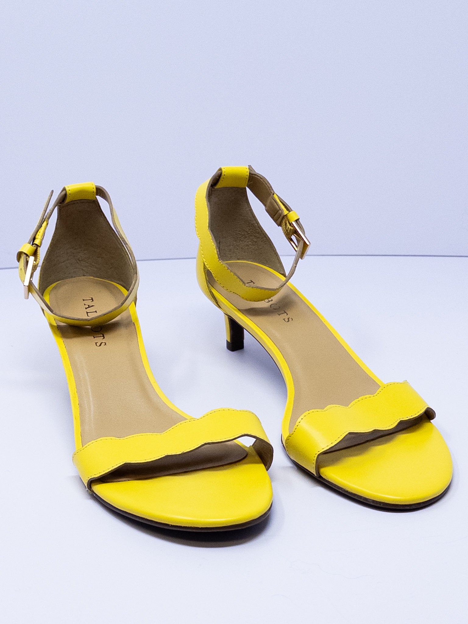 Talbots Yellow Metallic Leather 7.5 Sandals