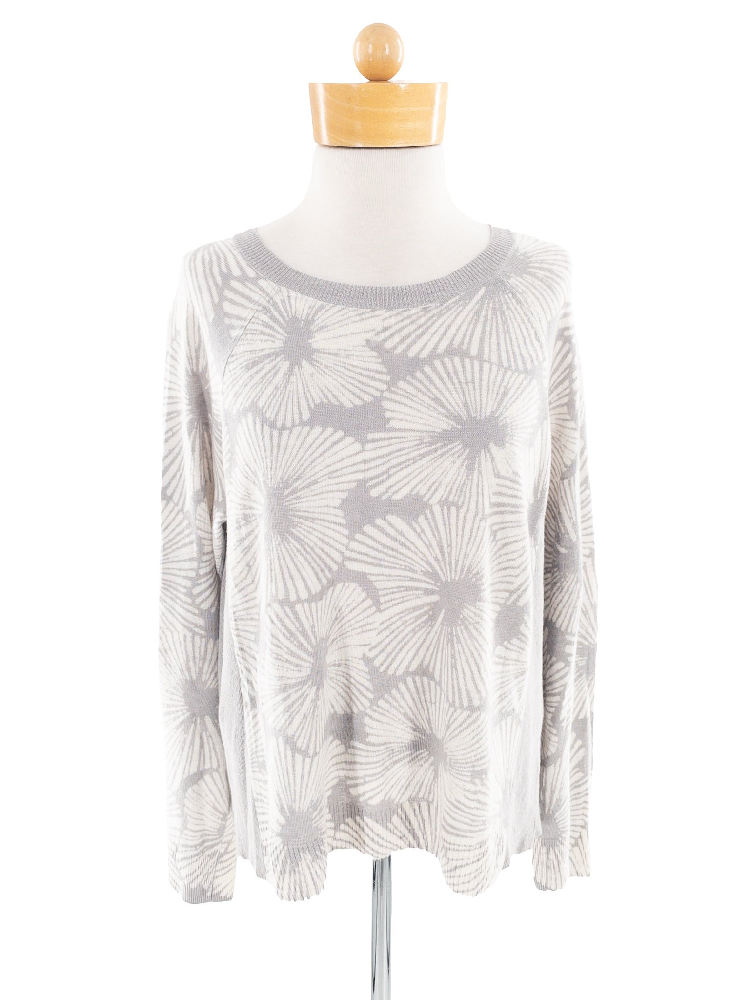J Crew Gray Cream Floral Size M Sweaters