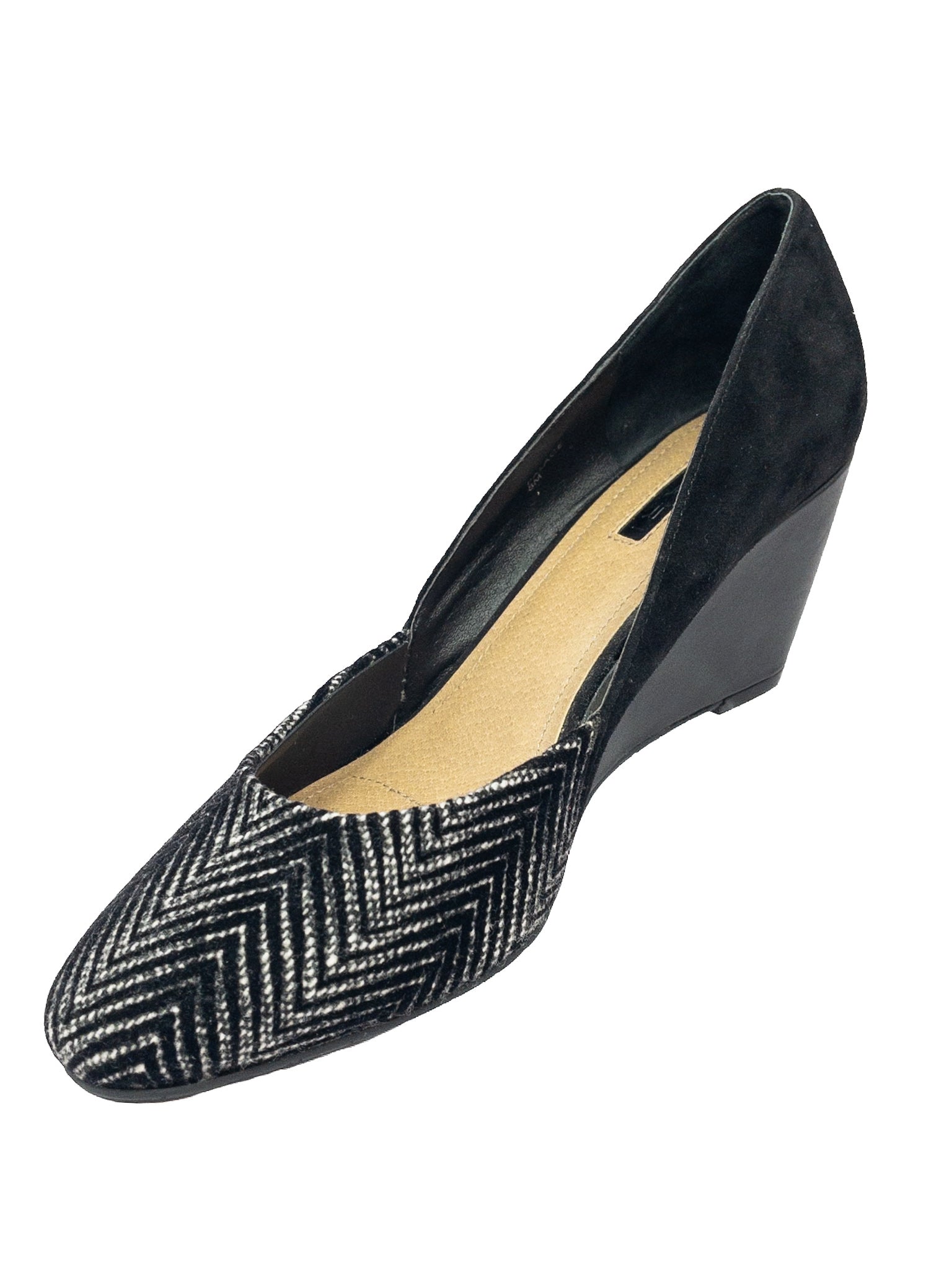 Tahari Black Gray Fabric 8 Pumps