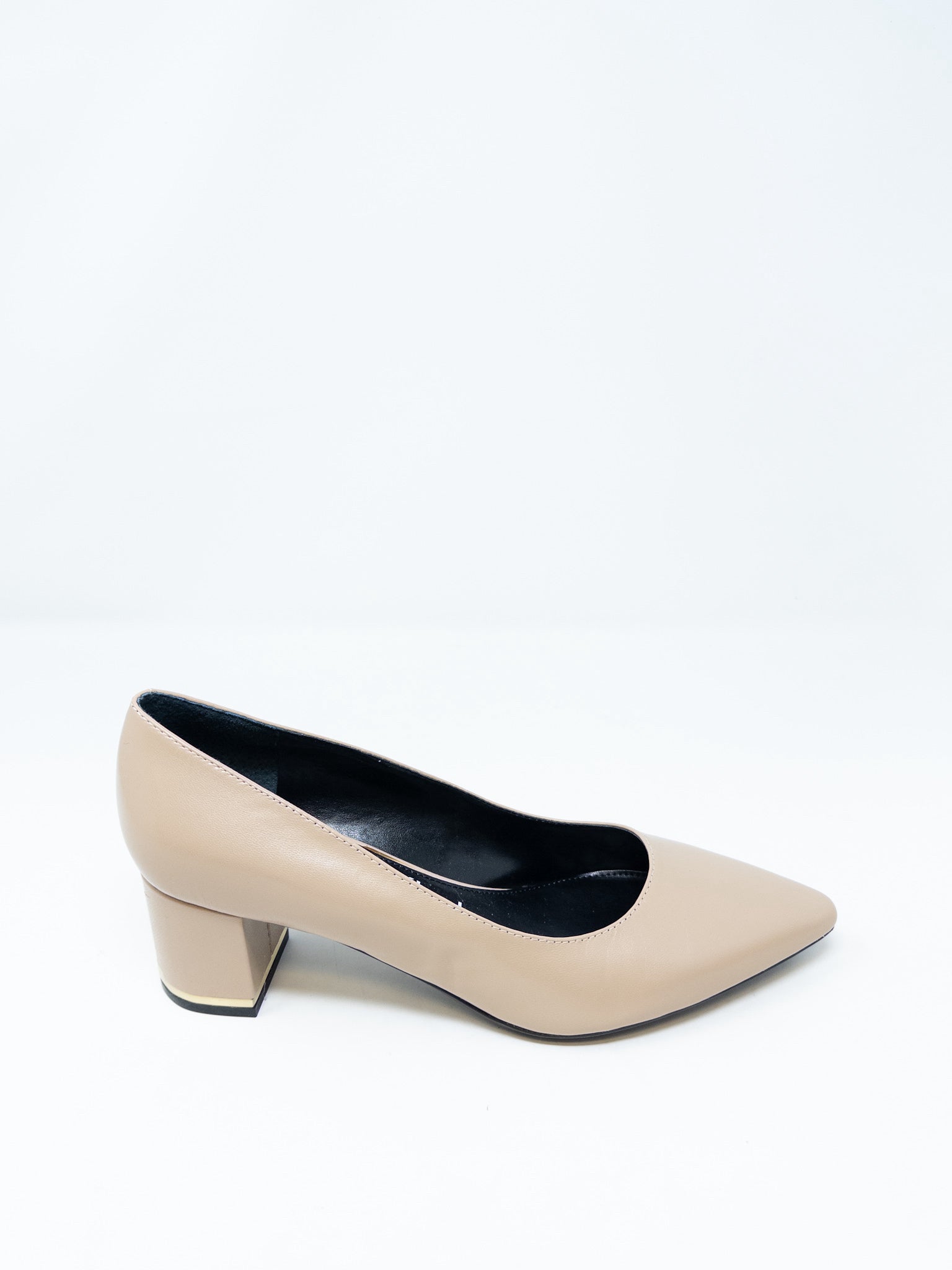 Calvin Klein Nude Leather 8.5 Pumps