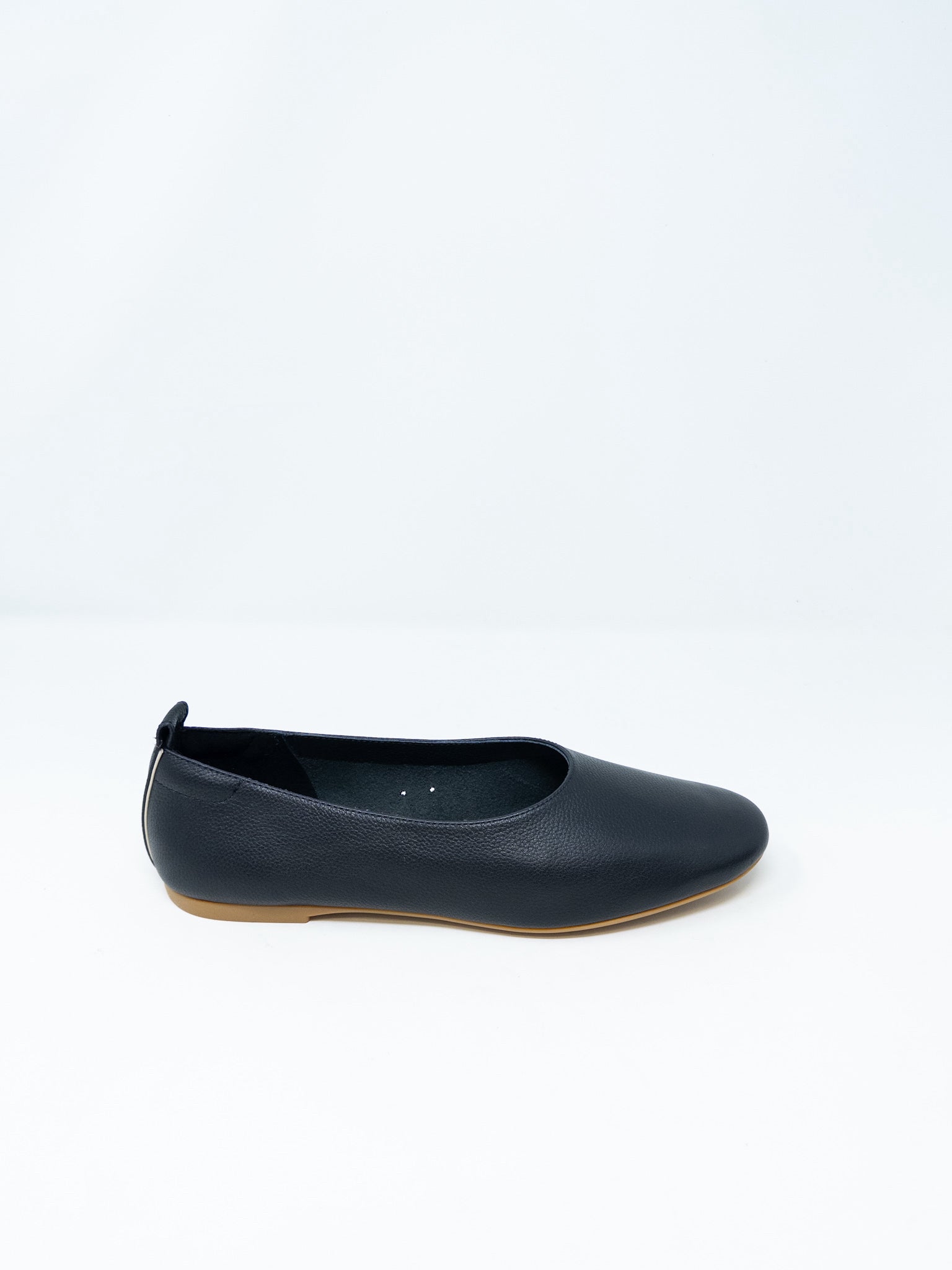 Everlane Black Pebble Leather 9 Flats