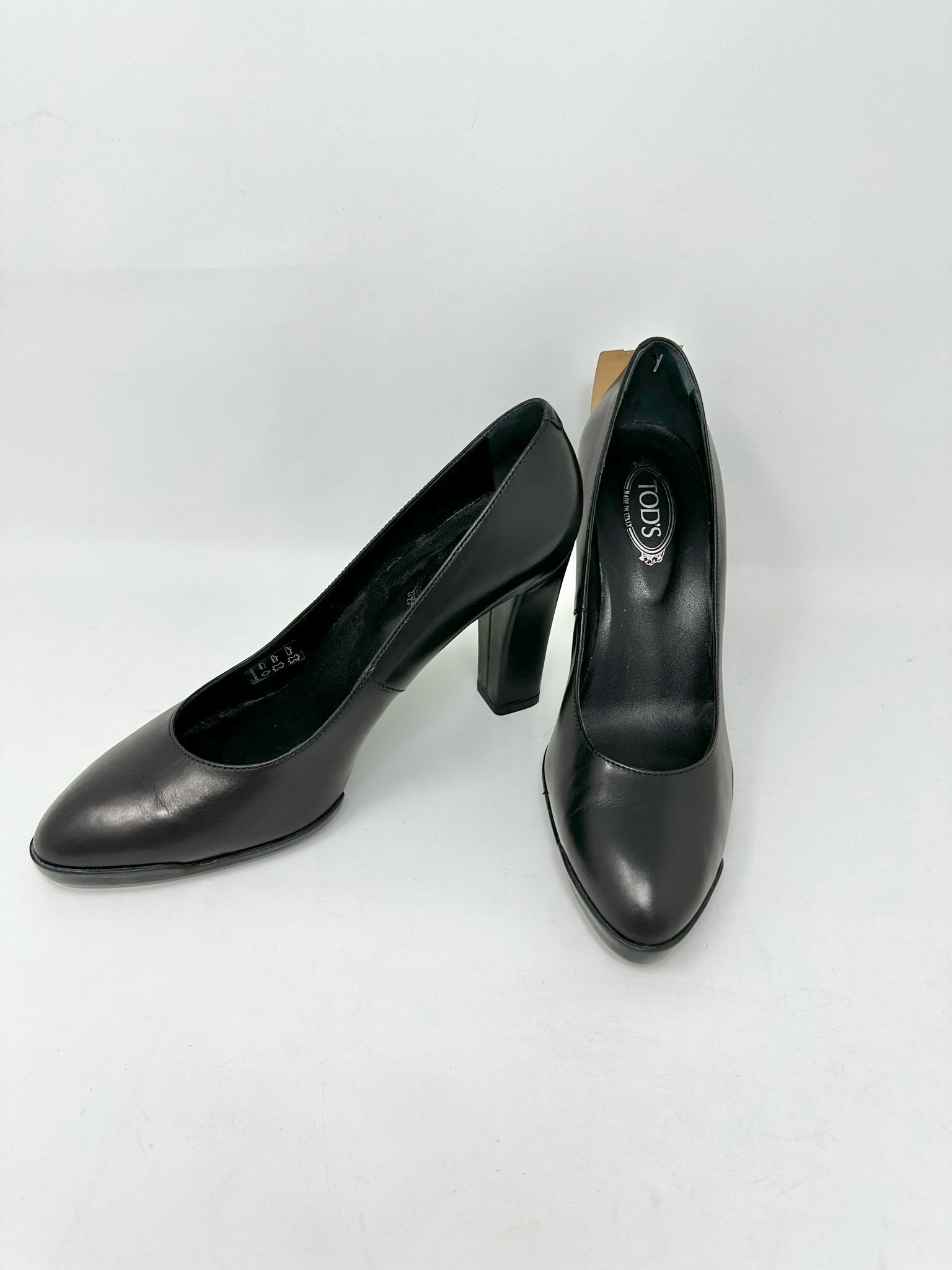 Tods Black Leather 8.5 Pumps