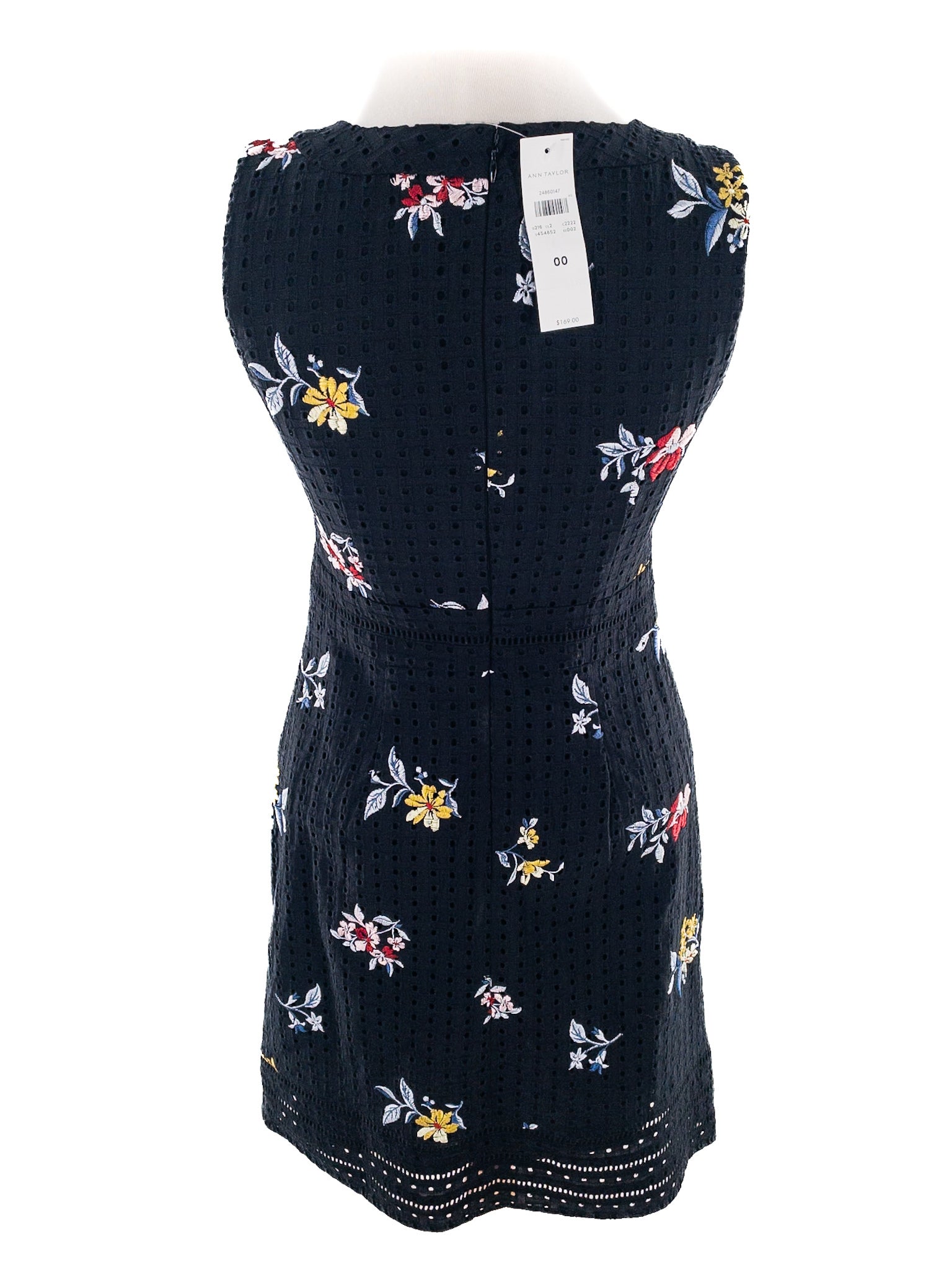 black ann taylor dress Ann Taylor Black Sleeveless Dress, V Neck, Size 10