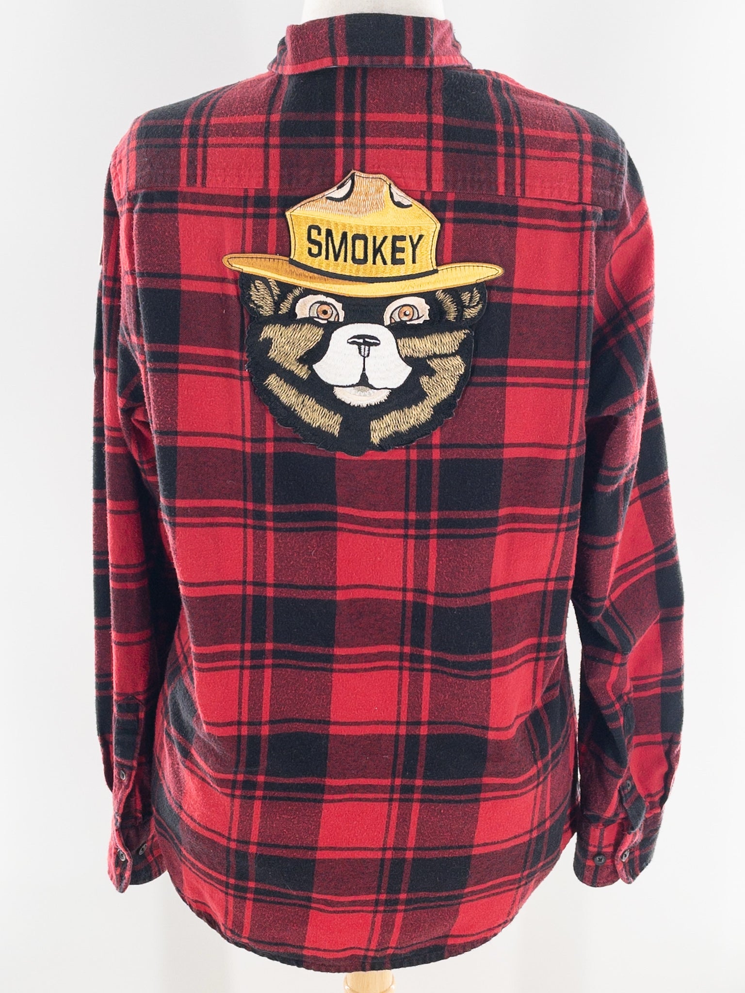 Angry Minnow Red Black Plaid Flannel Button Down Size M Blouse