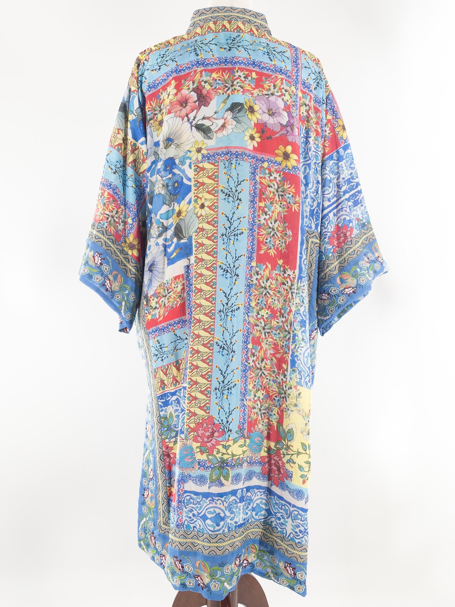 Johnny Was Multi-Color Embroidered Silk Size M Robe