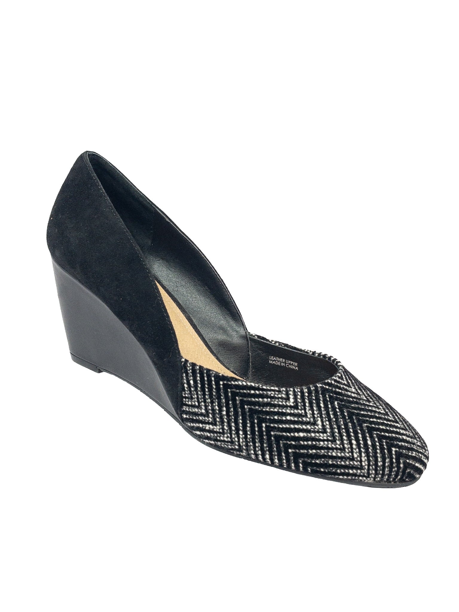 Tahari Black Gray Fabric 8 Pumps