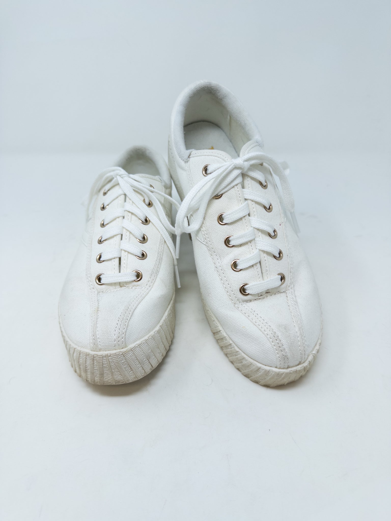 Tretorn White Logo Canvas 7.5 Shoes