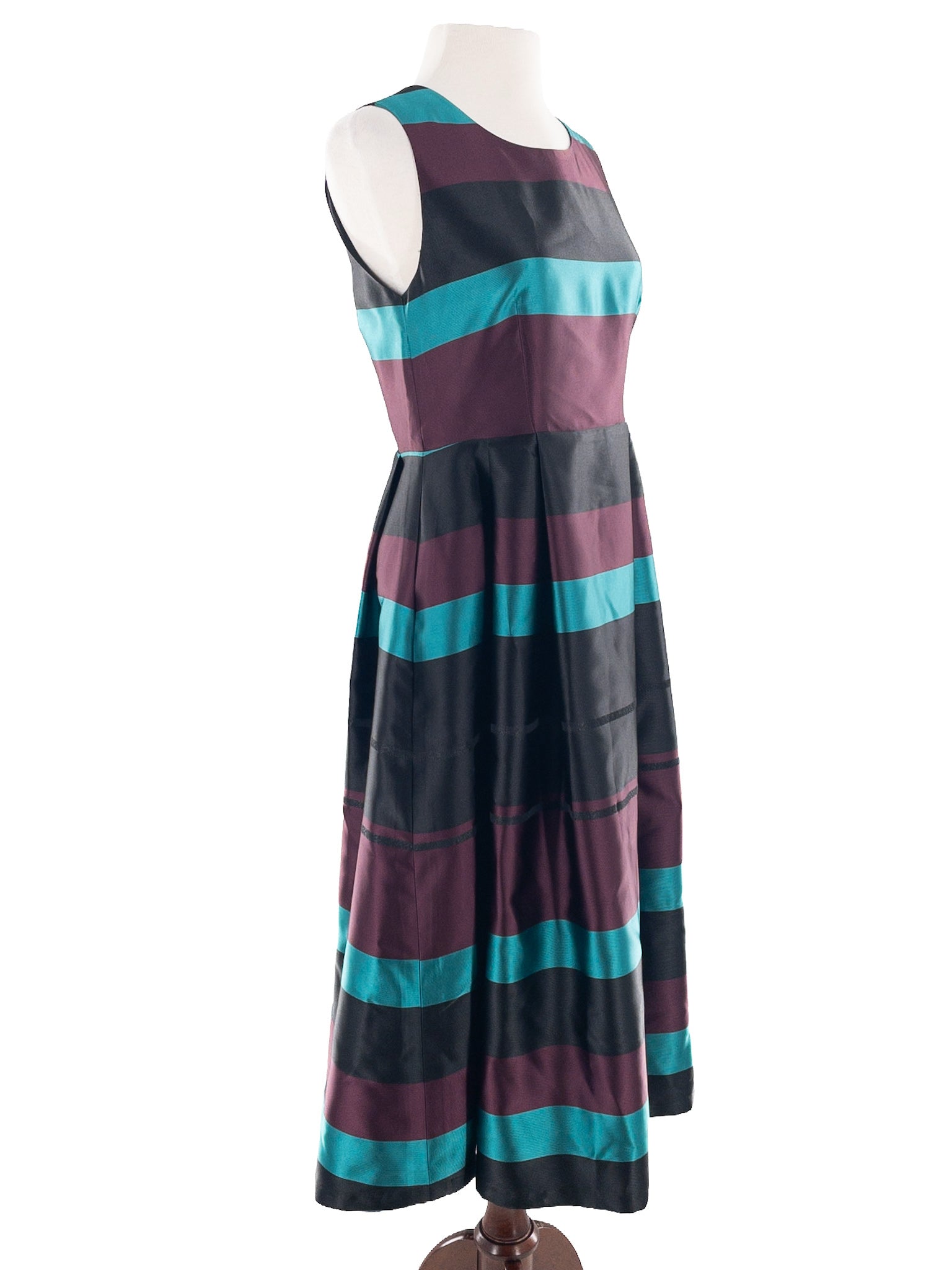 Anh Quy Multi-Color Stripe Polyester Blend Sleeveless Size 8 Dress
