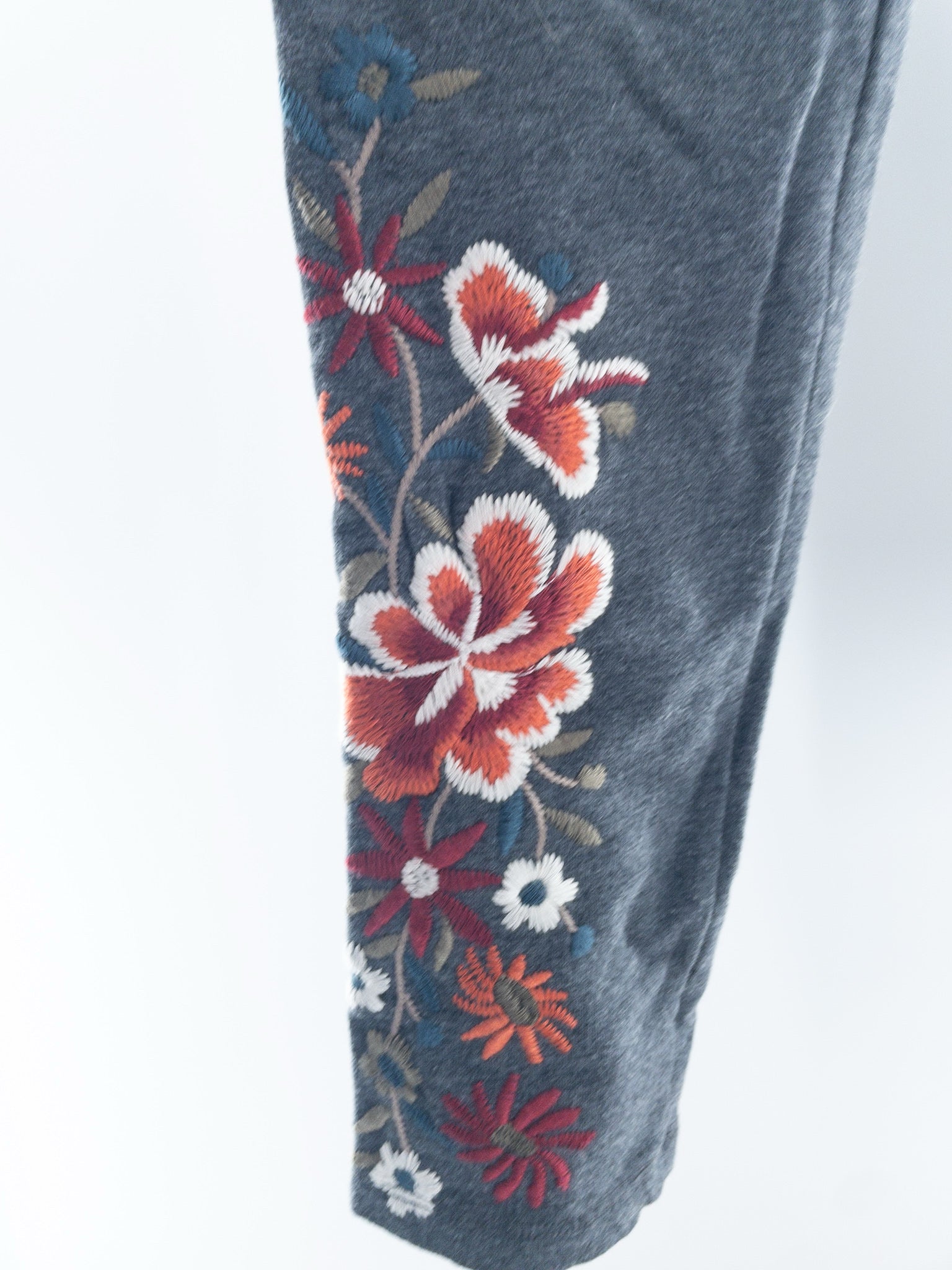 Johnny Was Gray Embroidered Cotton Legging Size S Pants